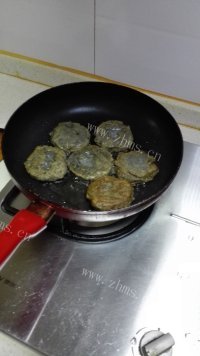 自制黑豆豆渣饼做法图解5)