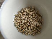 美味早餐红豆薏米粥做法图解1)