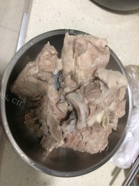 美味的香辣排骨做法图解2)