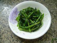 口感丰厚的清炒茼蒿