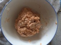 下酒菜香酥花生豆做法图解3)
