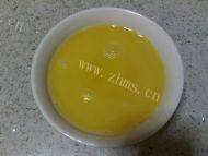 自制肉饼蒸蛋做法图解2)