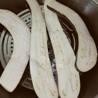 独特的蒜蓉烤茄子做法图解2)