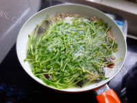 好吃的上汤黑豆芽做法图解7)