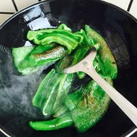 美味的虎皮辣椒做法图解6)