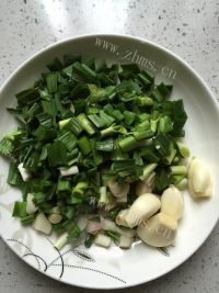 家常菜干煸土豆片做法图解3)