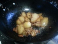 家常菜白萝卜炖肉做法图解7)
