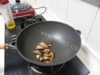 自己做的蒜苔炒腊肉做法图解5)