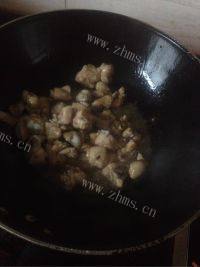 家常菜咖喱土豆鸡块做法图解3)