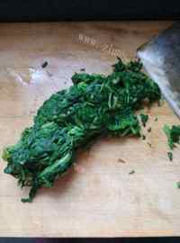 美味的豆干凉拌茼蒿做法图解3)