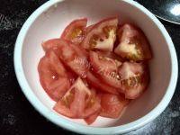 常吃不腻的番茄排骨汤的做法图解三