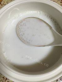 自制芒果椰汁西米露做法图解5)