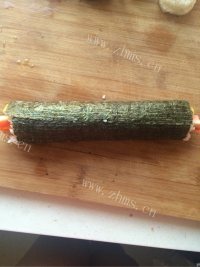 美味的肉松卷寿司做法图解9)