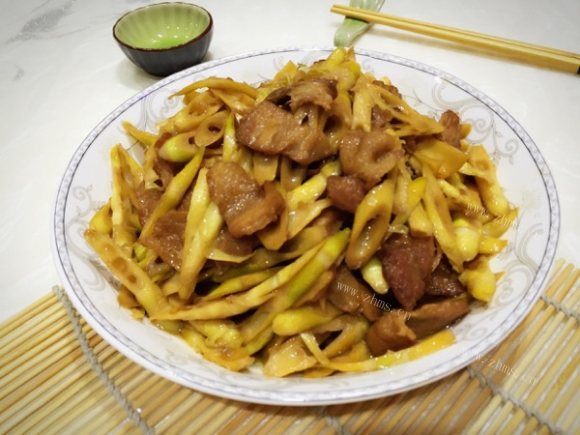 喷香的竹笋炒肉