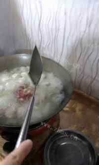美味的冬瓜肉丸汤做法图解6)