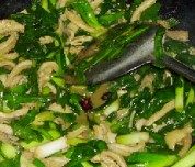家常菜牛肚炒蒜苗