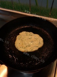 自制豆渣煎饼做法图解6)