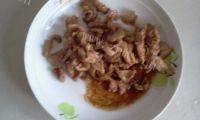 美味的洋葱炒肉片做法图解8)