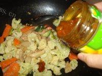「家有大厨」花菜炒肉片做法图解16)