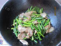 简单易做的蒜苔炒肉