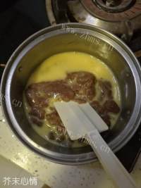 甜甜蜜蜜龙猫酥皮泡芙做法图解6)