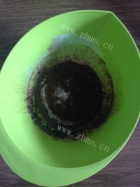 自制可可蛋糕做法图解5)