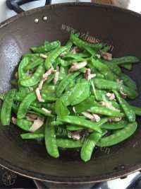 好吃的扁豆炒肉做法图解8)