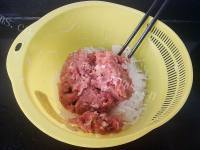 美味五香萝卜肉丸子做法图解5)
