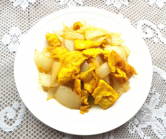 色香味俱全的洋葱炒鸡蛋