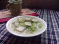 美味的白菜豆腐汤