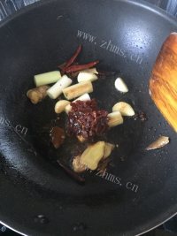美味的红焖羊肉做法图解3)