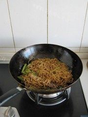 家常豆角焖面做法图解5)