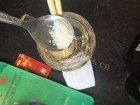 可口的鸡蛋泡白糖做法图解2)