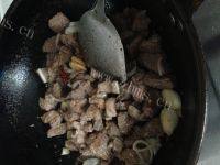 味道不错的红烧牛肉做法图解6)