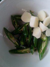 自己做的四季豆炒肉做法图解4)