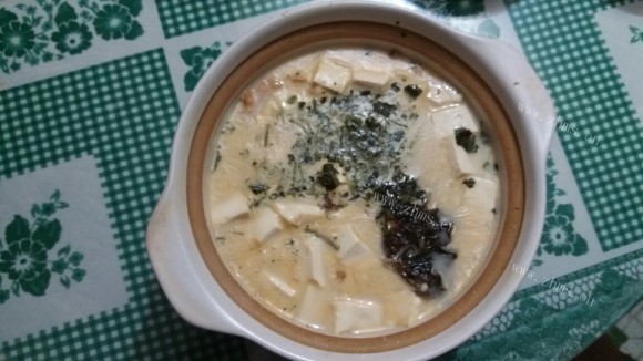 鱼骨豆腐汤