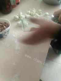 美味的猪肉包菜包子做法图解1)