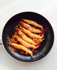 好吃的五香味煎海虾做法图解11)