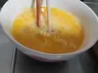 色味俱全的尖椒鸡蛋做法图解2)