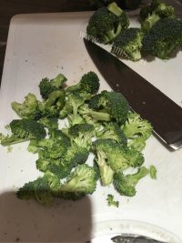 好吃的虾仁西兰花炒蘑菇做法图解5)