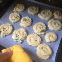 色香味俱全的曲奇饼干做法图解4)
