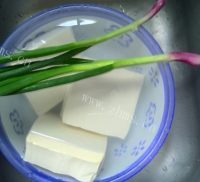 鲜嫩的东江豆腐煲做法图解1)