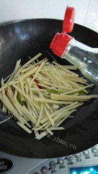 家常菜酸辣土豆丝做法图解7)