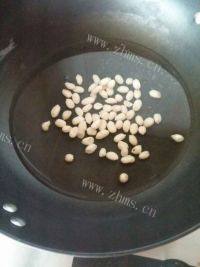 下酒菜芹菜拌花生米做法图解4)