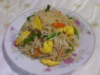 美味的鸡蛋炒米粉
