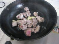 营养丰富的芋头烧排骨做法图解3)