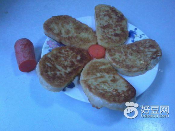 自己做的香煎馒头片