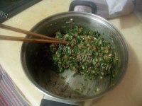 自己做的猪肉韭菜水饺做法图解7)