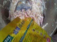 金针菇炒肉丝做法图解4)