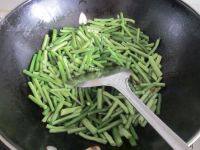 健康美食素炒豆角做法图解2)